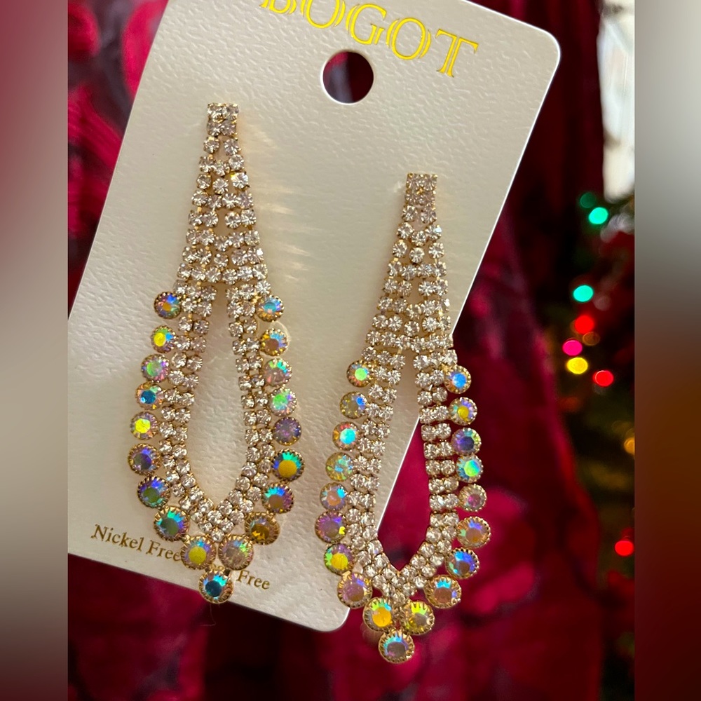 BOGOT OVERSIZED MULTI-COLOR CRYSTAL STATEMENT EARRINGS